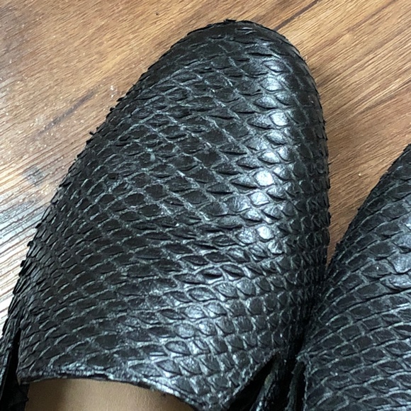 AREZZO Black Snakeskin Leather Almond Toe Loafer - Picture 11 of 15